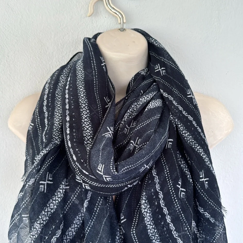 Navy blue white abstract tribal print lightweight semi-sheer scarf one size